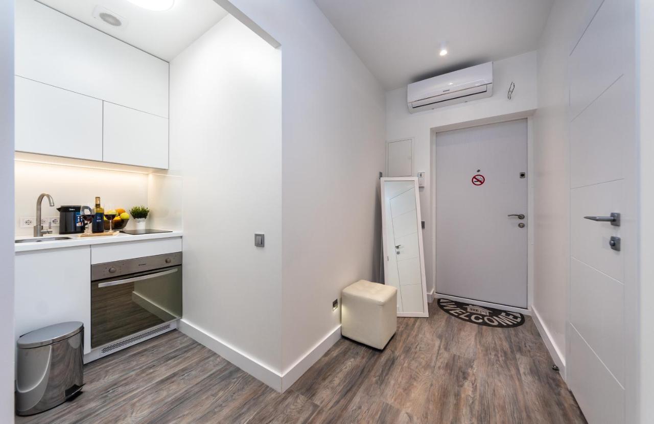 Victory-29 Luxury Apartment Center 키예프 외부 사진