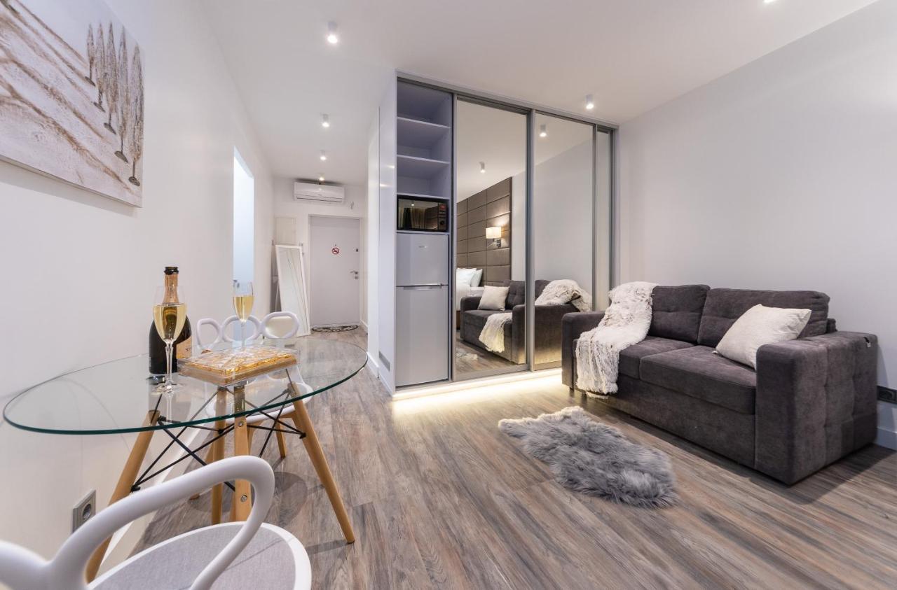 Victory-29 Luxury Apartment Center 키예프 외부 사진