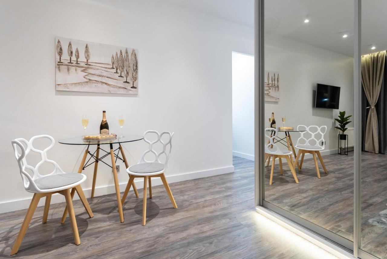 Victory-29 Luxury Apartment Center 키예프 외부 사진